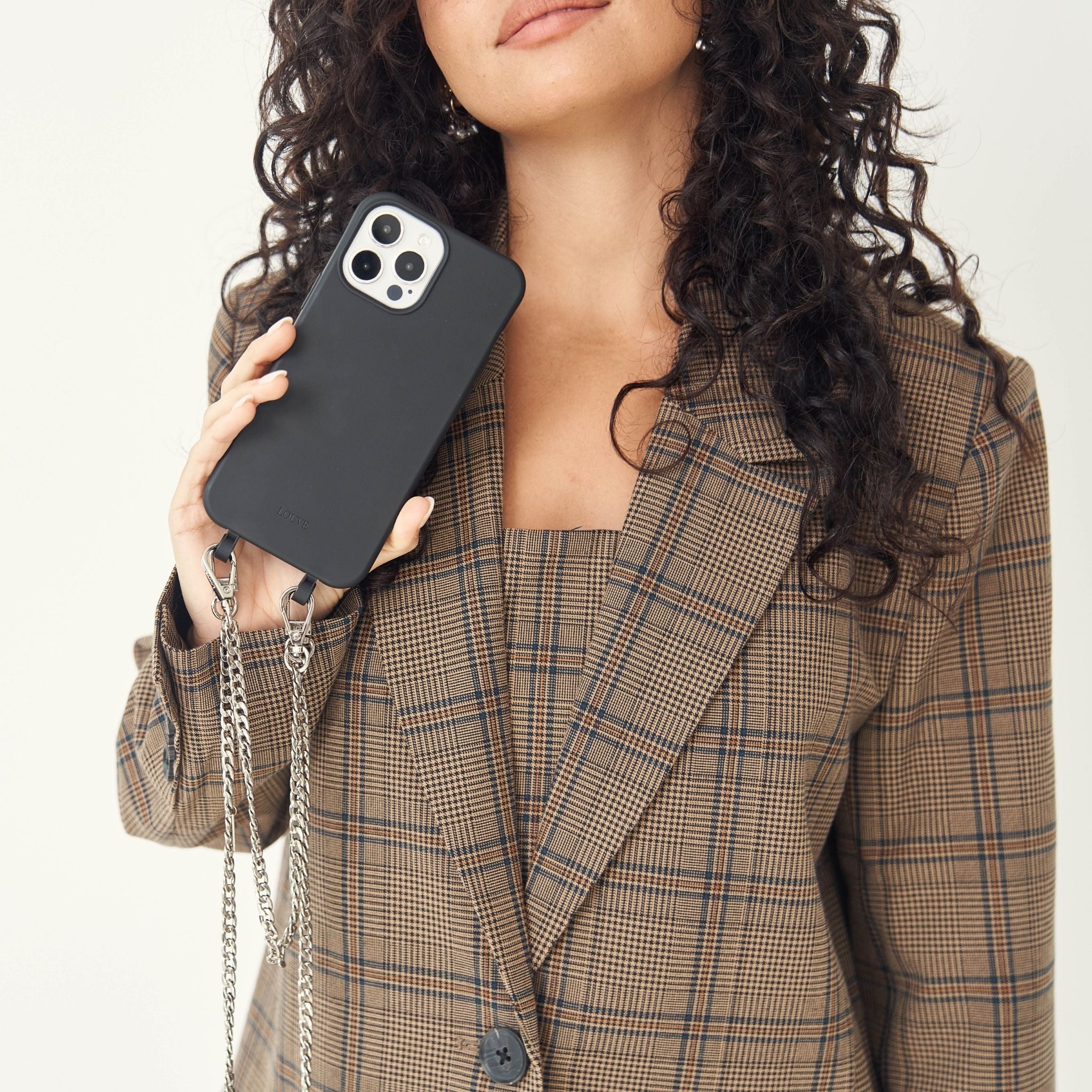 Ava Silver-Plated Crossbody Phone Chain - Image 10