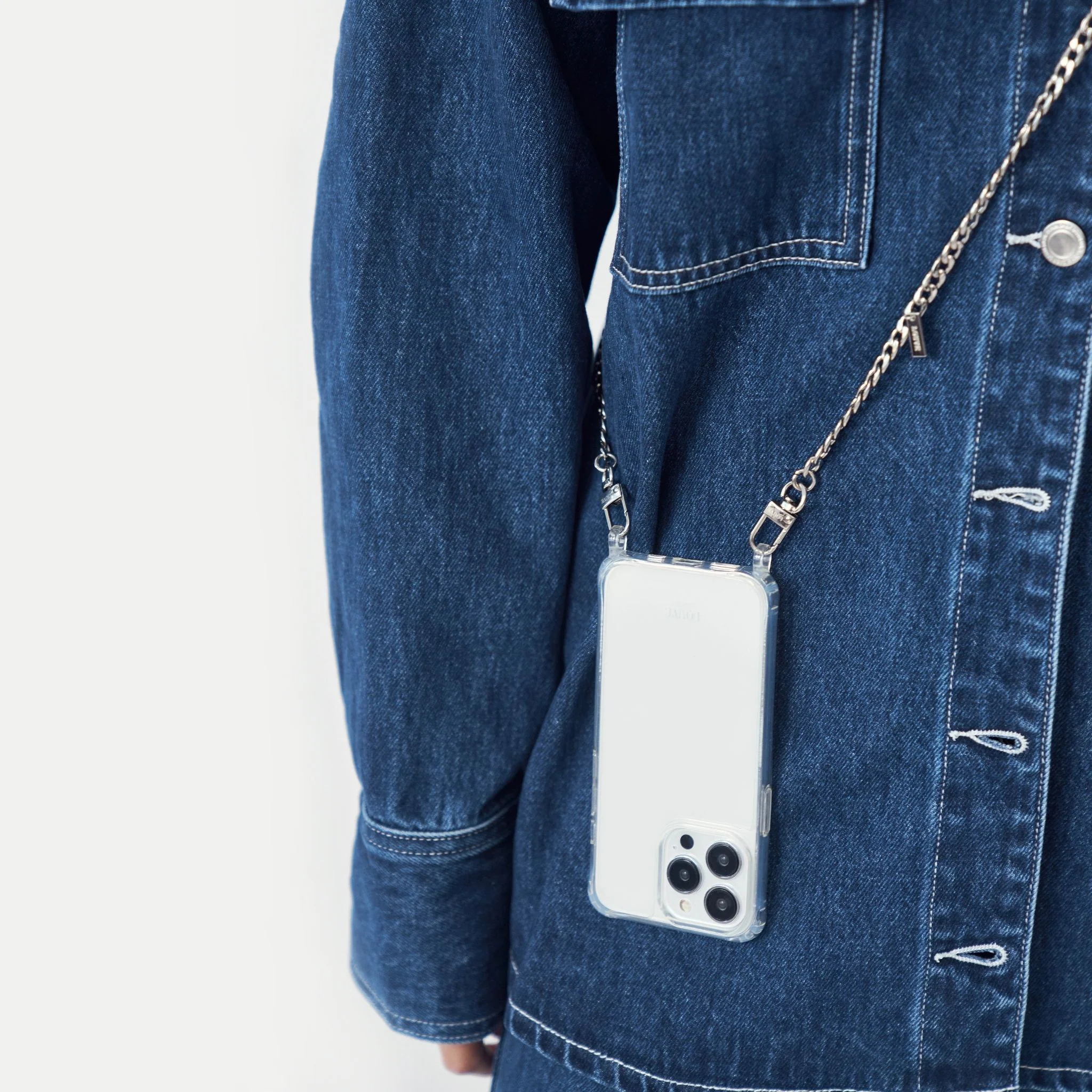 Ava Silver-Plated Crossbody Phone Chain - Image 12