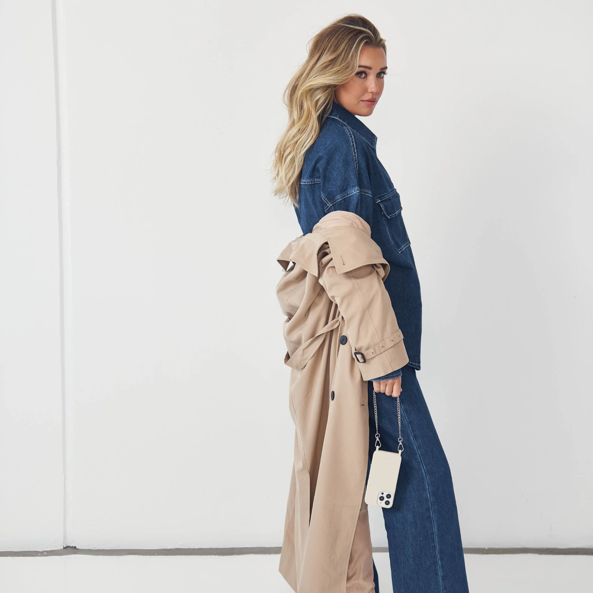 Ava Silver-Plated Phone Wristlet - Image 13