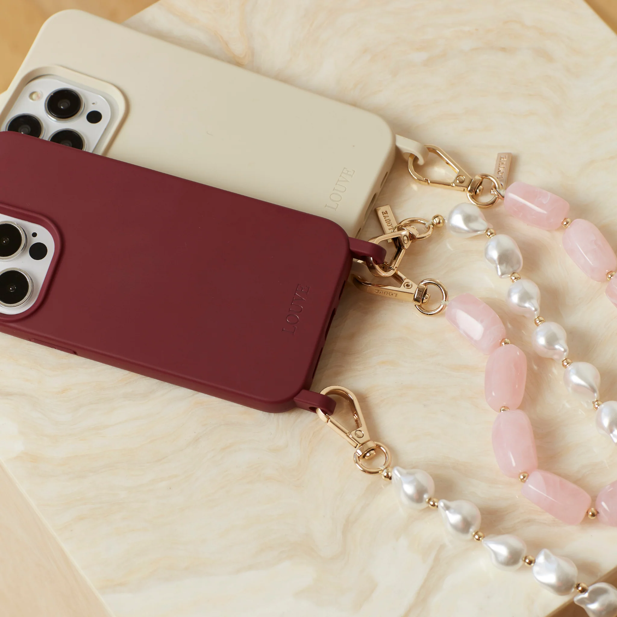 Daisy Pearl & Gold Phone Wristlet - Image 14