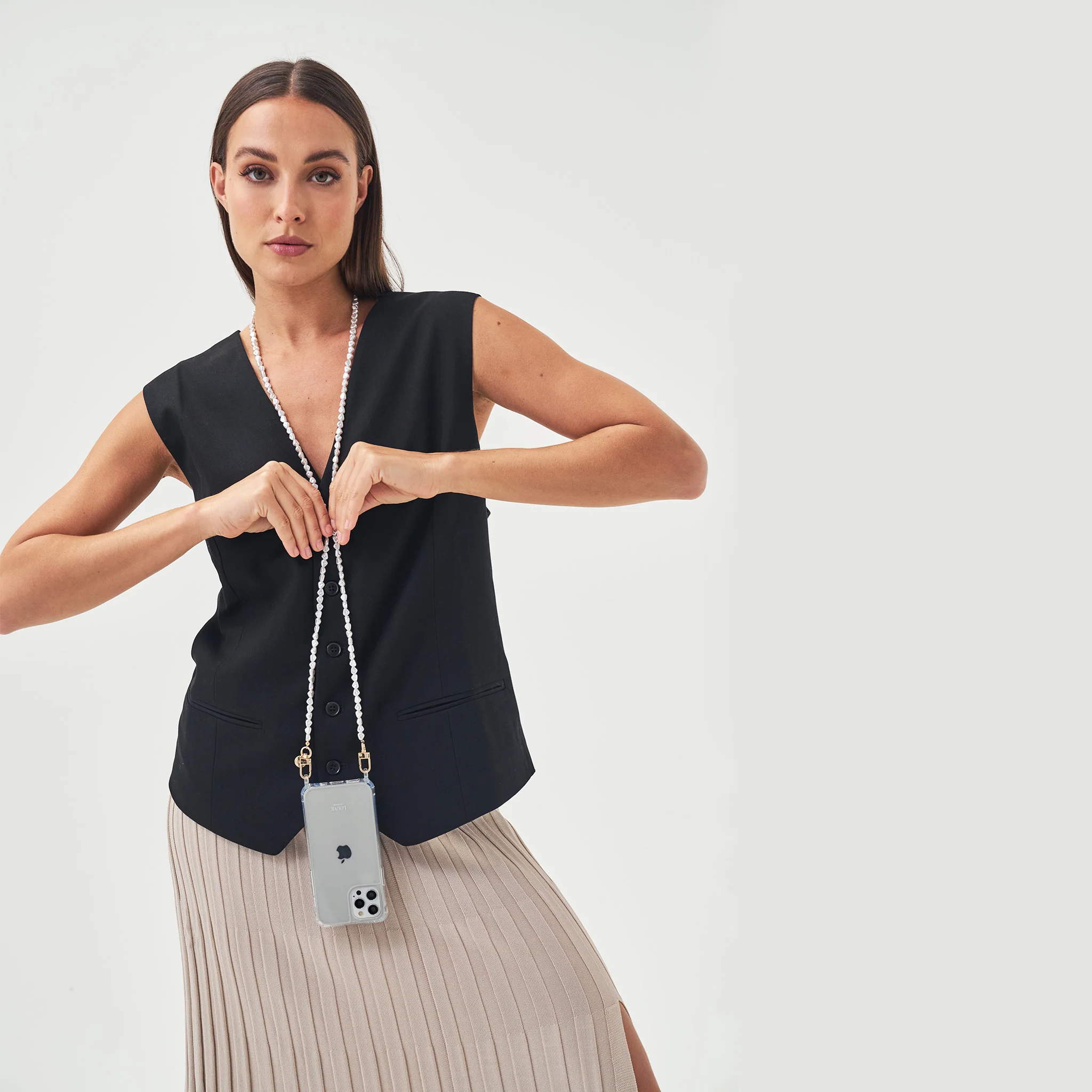 Clear Phone Case + Pearl Chain - Image 6