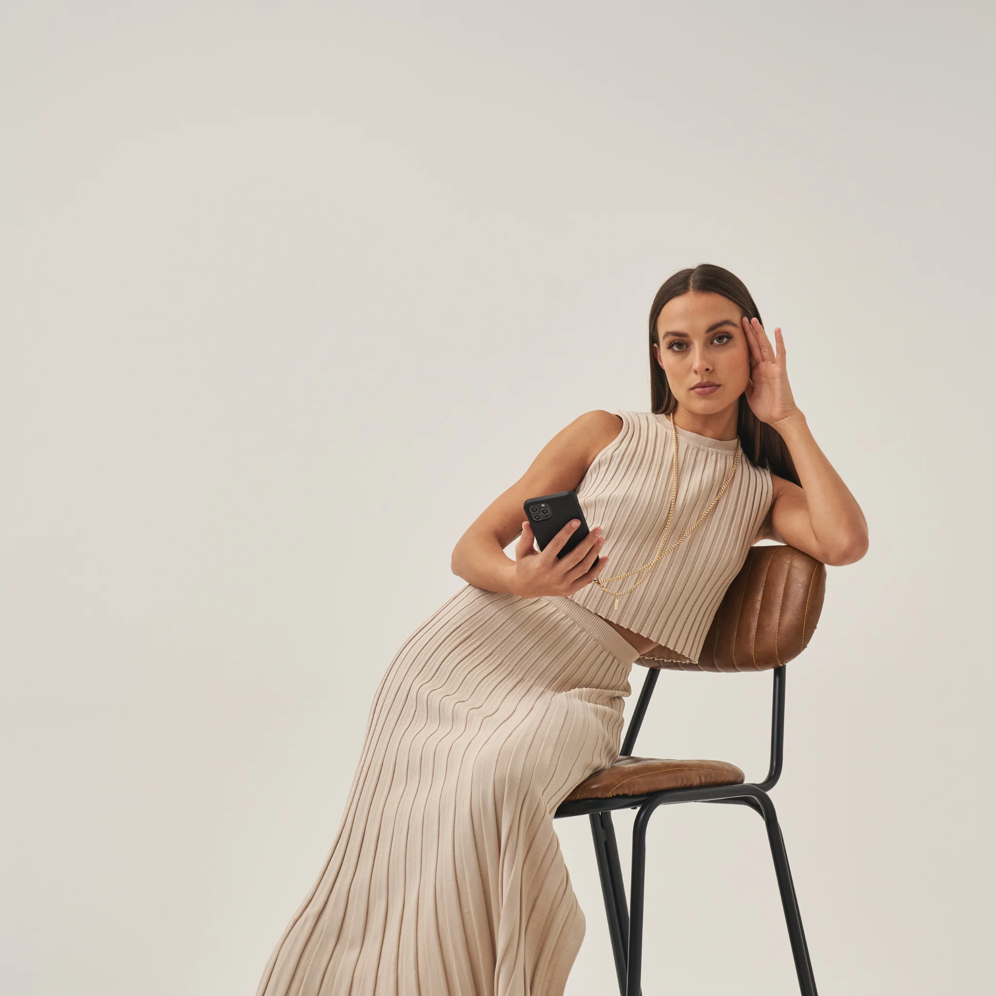 Black Phone Case + Gaia Gold-Plated Chain - Image 17