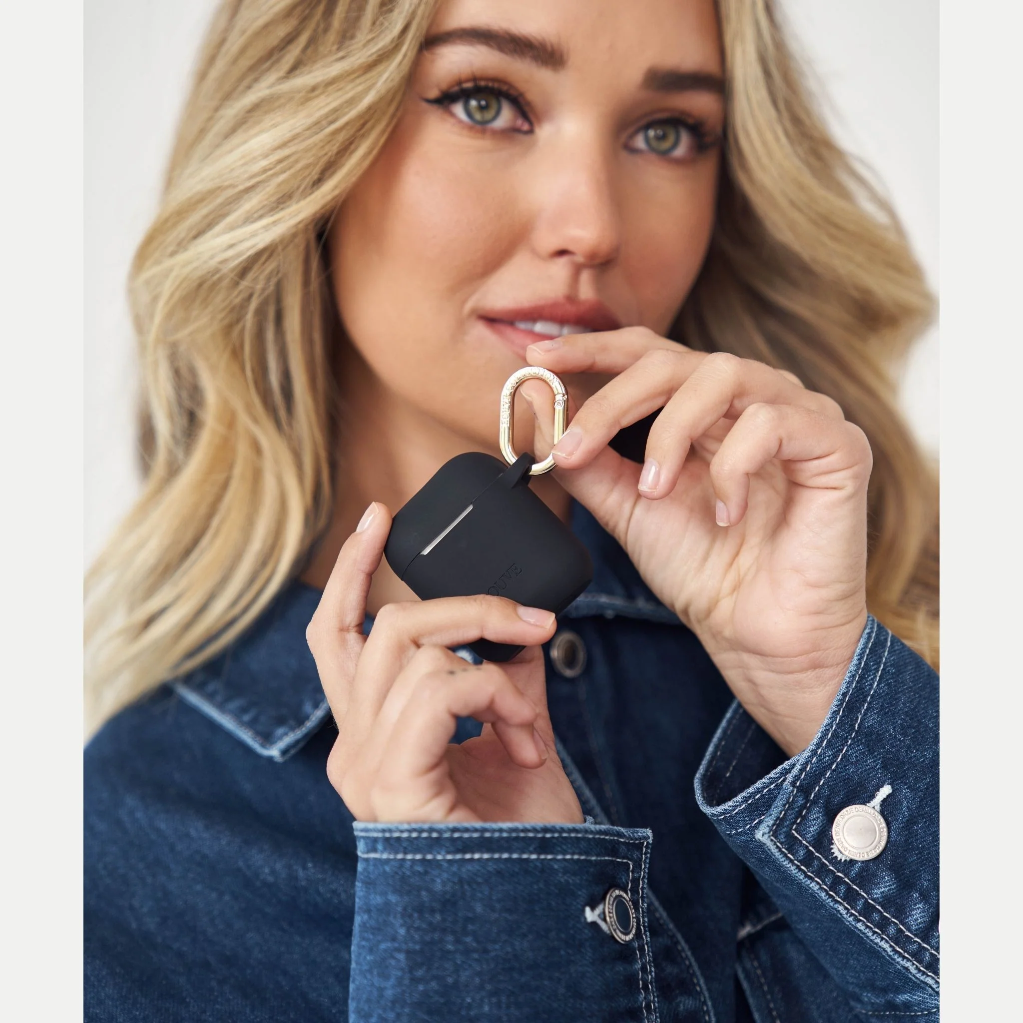 Silicone AirPods Case | Black - Image 10